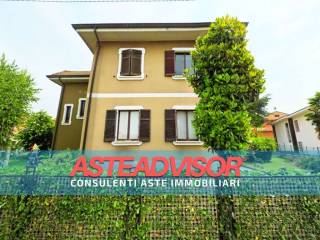 Villa all'asta a broni via vallescuropasso, 9/11