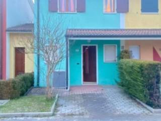 Villa a schiera in in affitto da privato a rosolina via seconda ovest