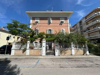 Villa in vendita a porto san giorgio via nazario sauro, snc