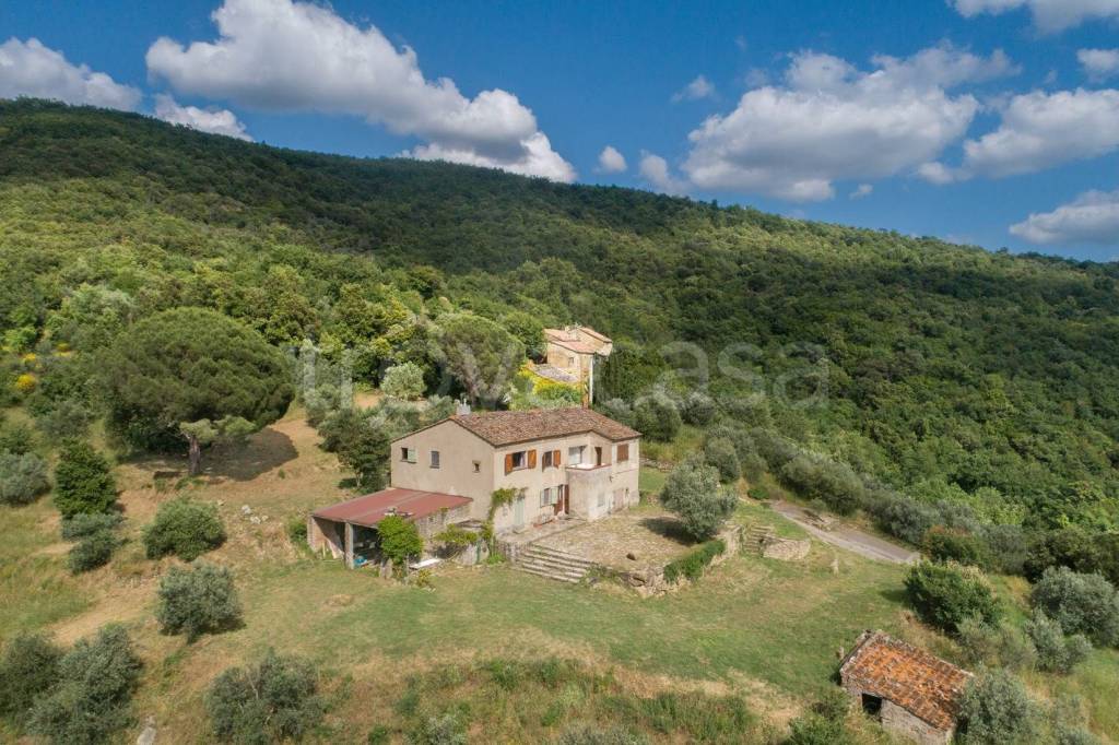 casa indipendente in vendita a Cortona in zona Casale