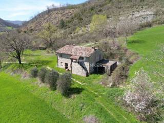 Rustico in vendita a cantiano via contessa nuova, snc