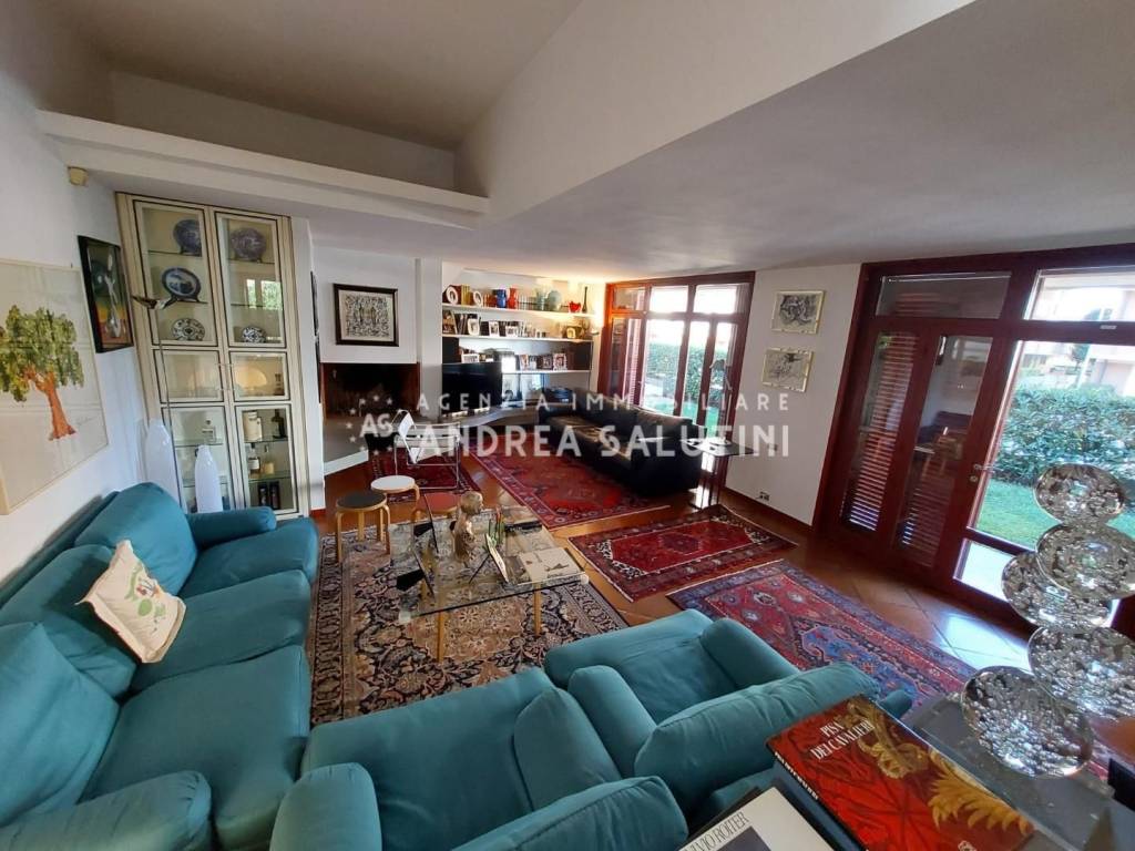 casa indipendente in vendita a Pontedera