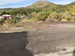 Terreno residenziale in vendita ad aci sant'antonio via michele amari