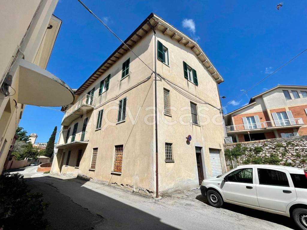 immagine annuncio 1 di 8