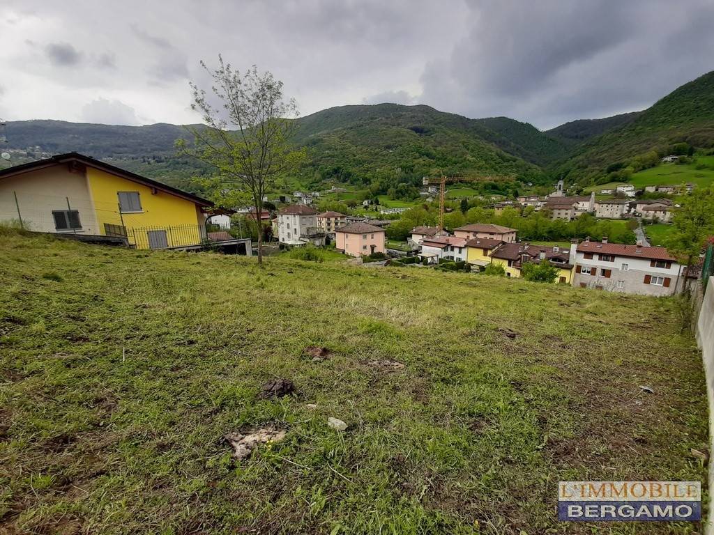 terreno edificabile in vendita ad Albino