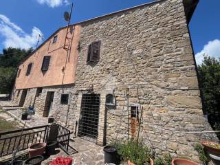 Casa indipendente in vendita ad assisi località paradiso