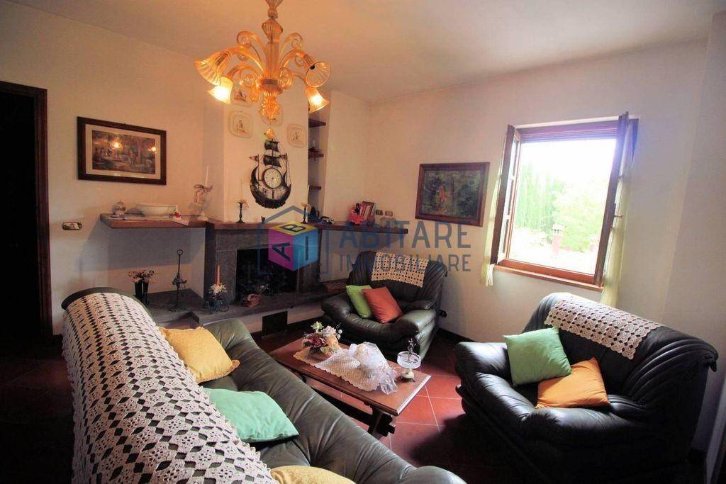 casa indipendente in vendita a Terricciola in zona Selvatelle