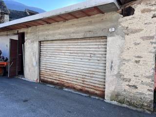 Garage in vendita a montecrestese frazione cardone