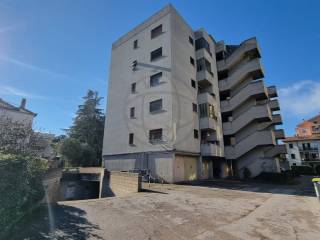 Garage in vendita a terni via filippo turati, 47