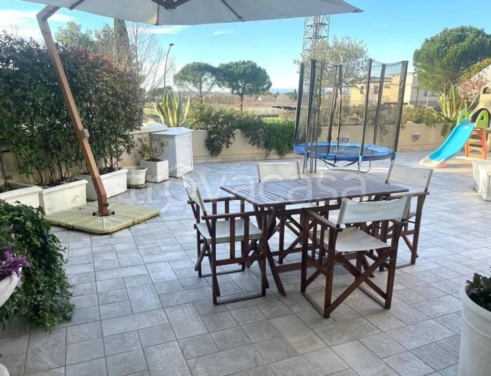 appartamento in vendita ad Empoli in zona Carraia