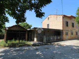 Casa indipendente in vendita a campli via santa maria ad eremo