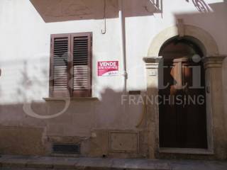 Casa indipendente in vendita a galatone via cavour