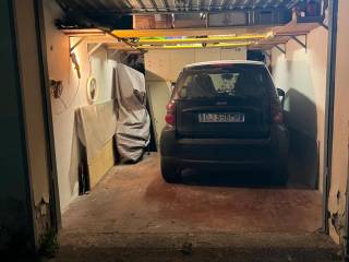 Garage in affitto a salerno viale degli eucalipti, 27