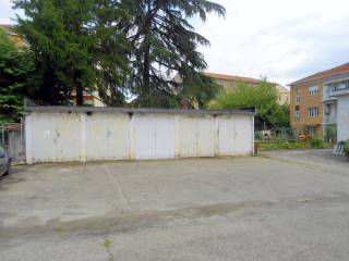 Garage in vendita a vercelli via giuseppe failla, 20