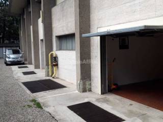 Garage in affitto a busto arsizio via fratelli d'italia, 7