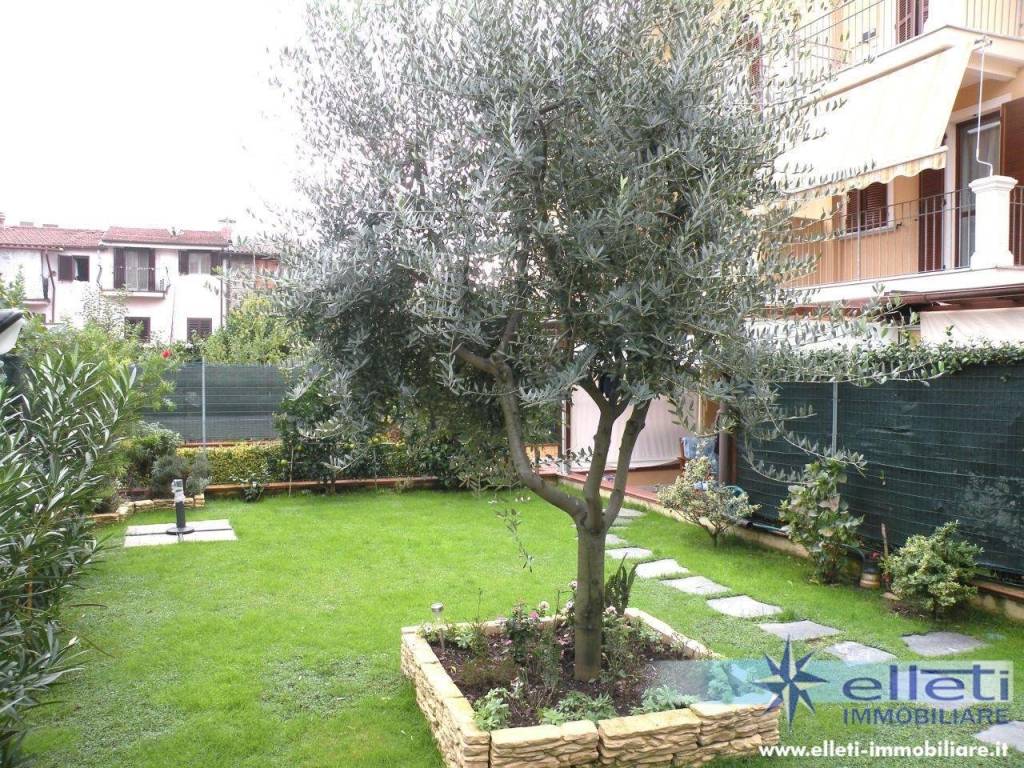 casa indipendente in vendita a Massa in zona Centro Storico