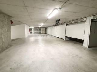 Garage in vendita a rovereto 