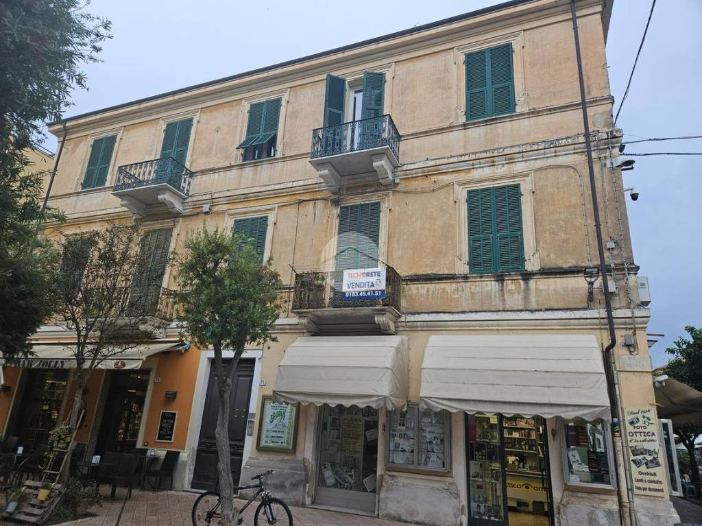 immagine annuncio 1 di 14