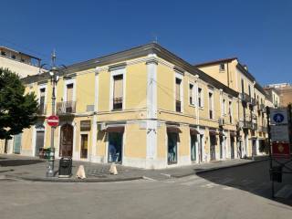 Ufficio in vendita a foggia corso vittorio emanuele ii, 102