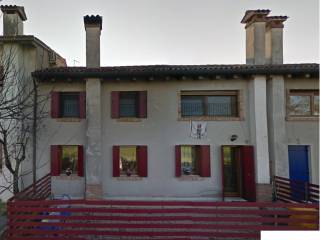 Villa a schiera all'asta a castelfranco veneto via giovanni caboto, 64