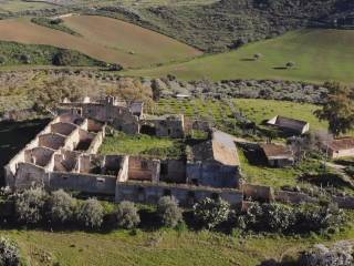 Rustico in vendita a regalbuto statale 121