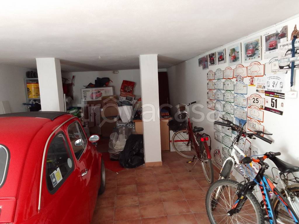 immagine annuncio 12 di 13