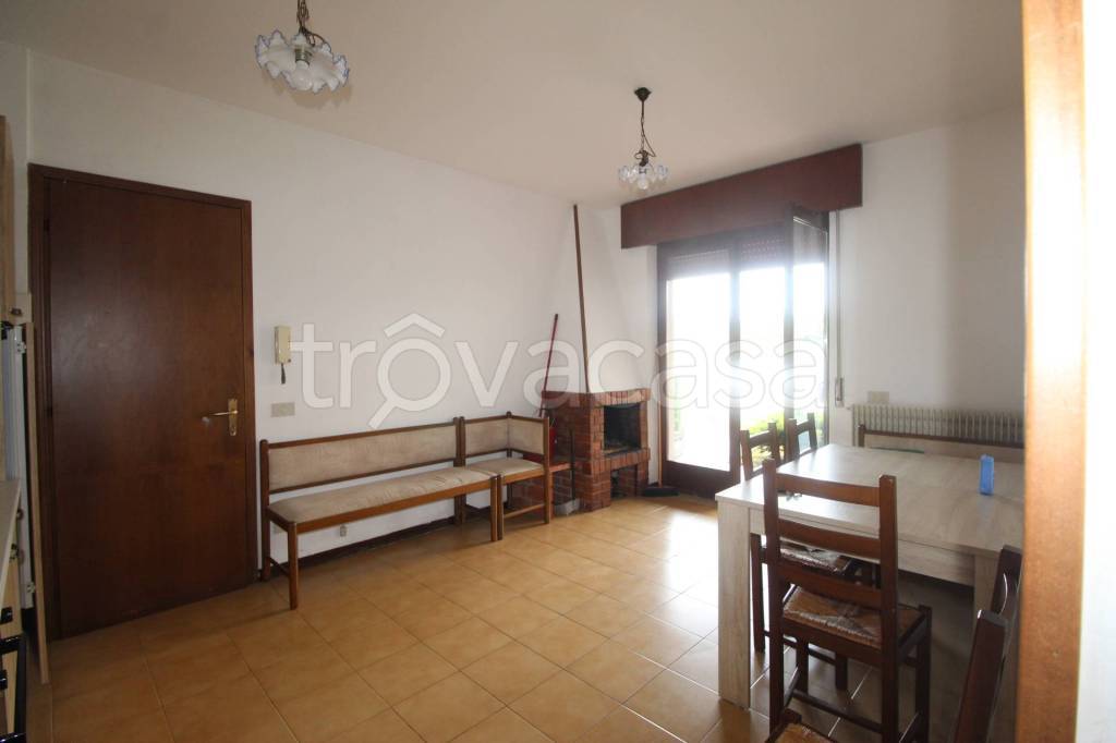 appartamento in vendita ad Altissimo in zona Campanella