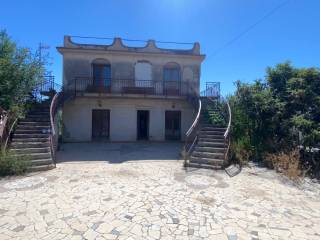 Villa bifamiliare in vendita a carini via capri