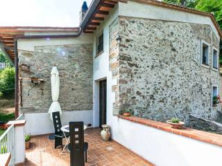 Villa in affitto a buti via panicale, 93