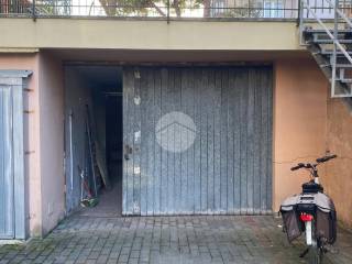 Garage in vendita a fano autorimessa via arrigo boldrini, 3