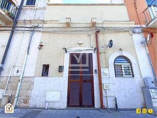 Casa indipendente in vendita a bari corso vittorio emanuele, 102