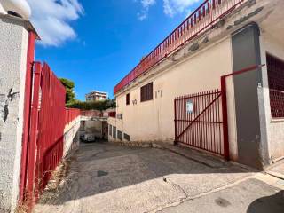 Garage in affitto a palermo via giovanni paisiello, 29