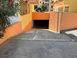 Garage in vendita a gallipoli via ludovico ariosto, 59