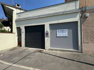 Garage in vendita a gorizia via brass