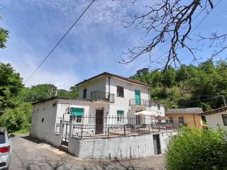 Villa in in vendita da privato a riomaggiore località bargone