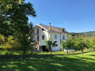 Villa in vendita a pietrarubbia via montefeltrese s.n.c.