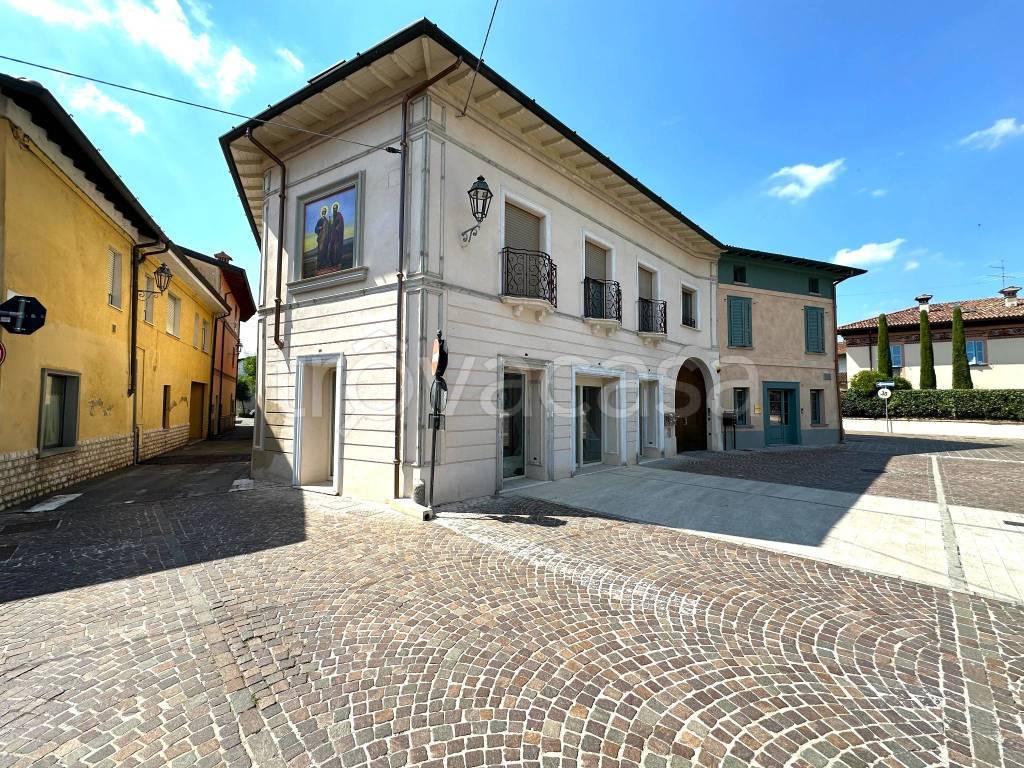 immagine annuncio 1 di 14