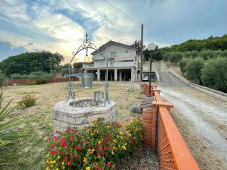 Villa in in vendita da privato a casalbore contrada mainolfi, 16