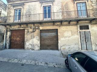 Garage in vendita a modica via nazionale, 116