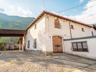 Negozio in affitto a villa di tirano via brebbia, 7