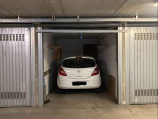 Garage in affitto a milano via giuseppe bottelli, 16