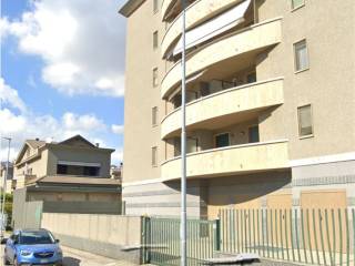 Garage in vendita a novara via luigi mercantini, 61