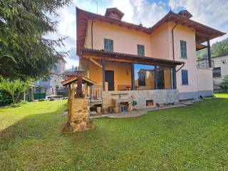 Villa bifamiliare in in vendita da privato a calizzano via valle, 34