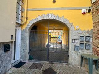 Casa indipendente in affitto a gassino torinese vicolo pietro micca, 2