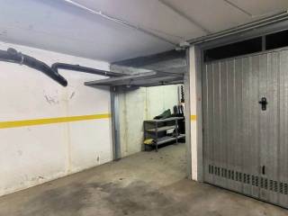 Garage in vendita ad asti via nicola brovardi, 7