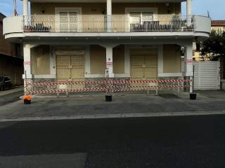 Supermercato/minimarket in in affitto da privato a giugliano in campania via oasi sacro cuore, 114