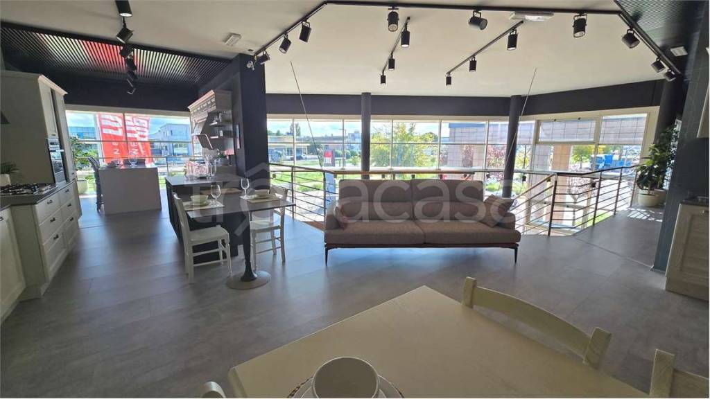 immagine annuncio 12 di 14