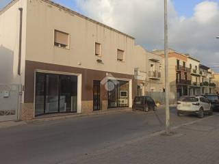 Garage in vendita a mazara del vallo via toscanini, 5