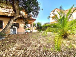 Villa bifamiliare in vendita ad anzio via calliope, 2