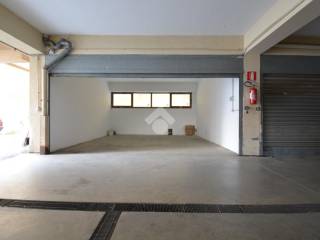 Garage in affitto a messina viale principe umberto, 49